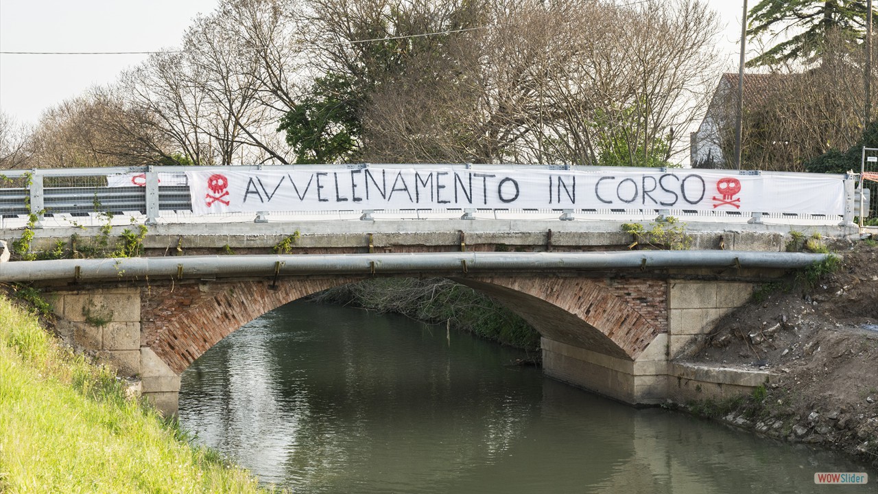 Bevilacqua Federico - Inquinamento PFAS. Azione di protesta sul Fratta
